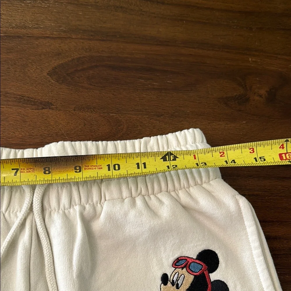 Disney Mickey and‎ Friends Cream Joggers women’s size small 3/5 juniors